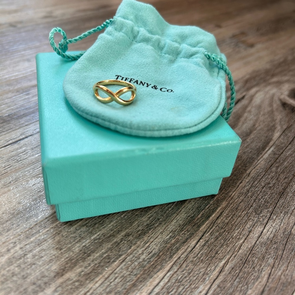 Tiffany & Co. 14k gold ring